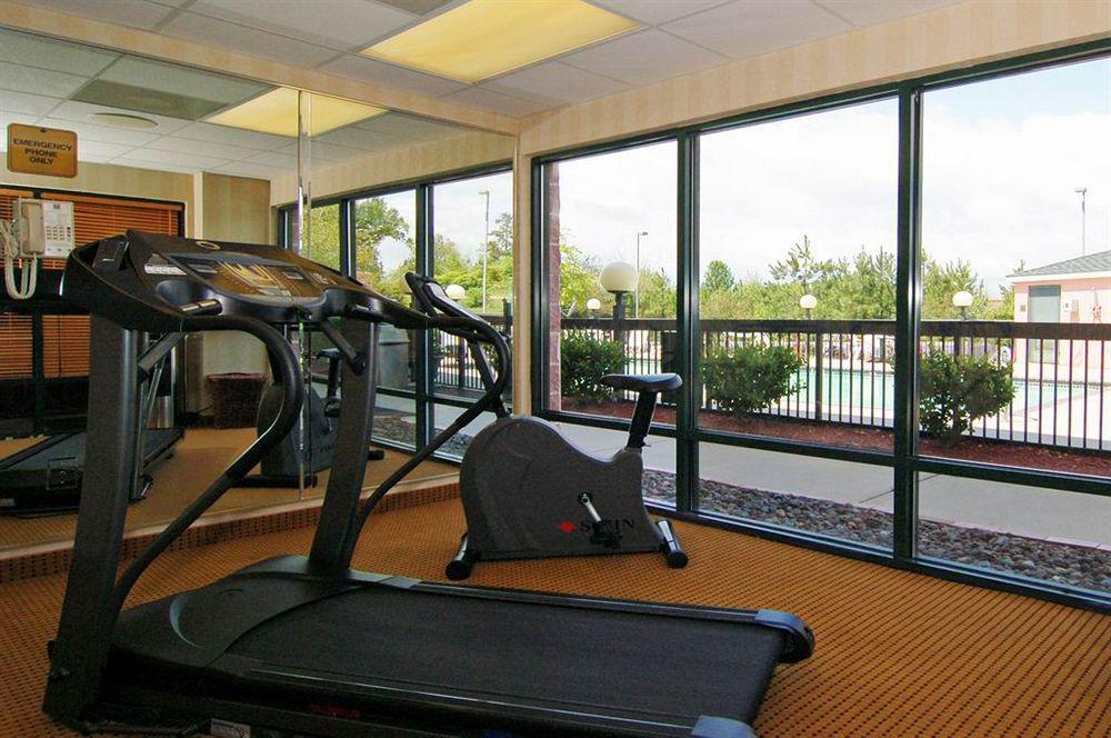 Comfort Inn & Suites Lake Norman Корнелиус Екстериор снимка